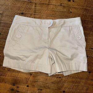 Loft tan flat front preppy size 10 button pocket vacationcore shorts
